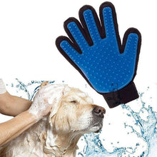 Load image into Gallery viewer, Glove For Grooming Your Dog